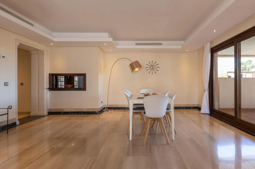 BAHIA DE LA PLATA 1D DELUXE PISC CAT 3 - Beautiful apartment near the sea, with private pool and free WiFi.