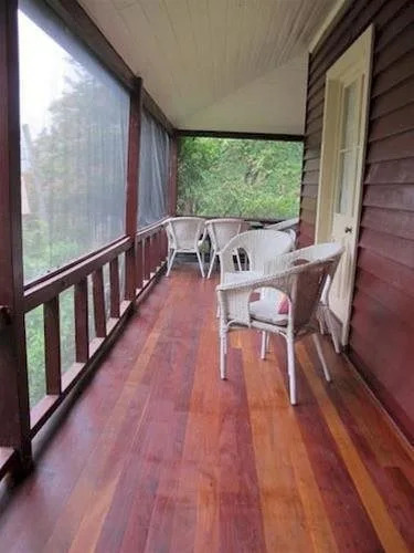 Capers Cottage and Barn Accommodation