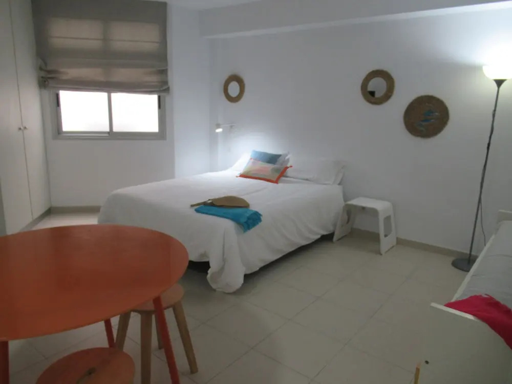 Estudio a 25 metros playa Canteras - WIFI