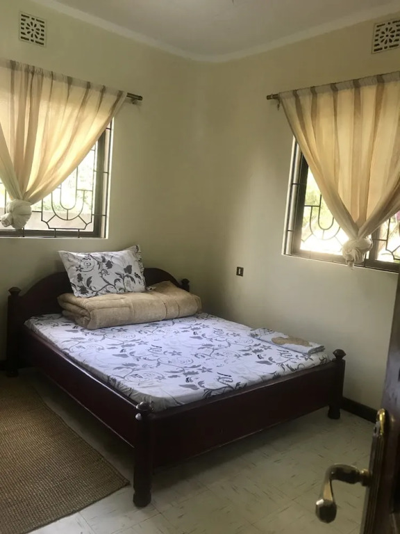Lincoln House - Hostel