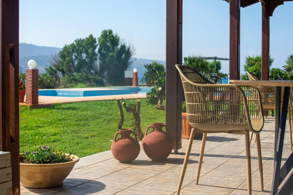 Arion Beach Hotel