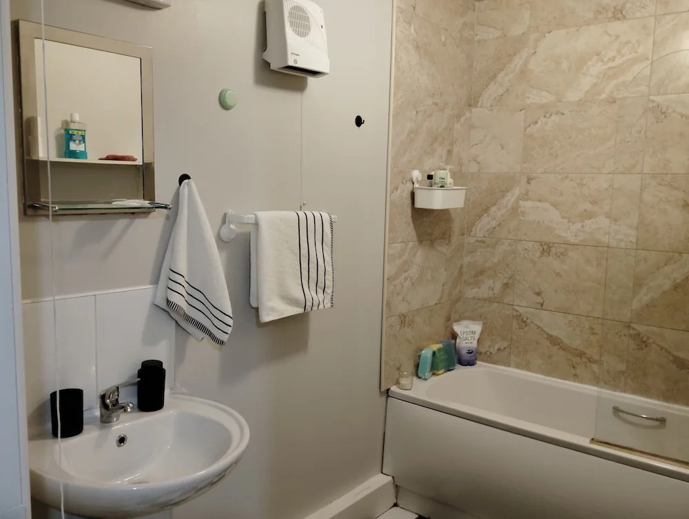 2 Bedroom Apartment 4-6 People-coastal Comfort