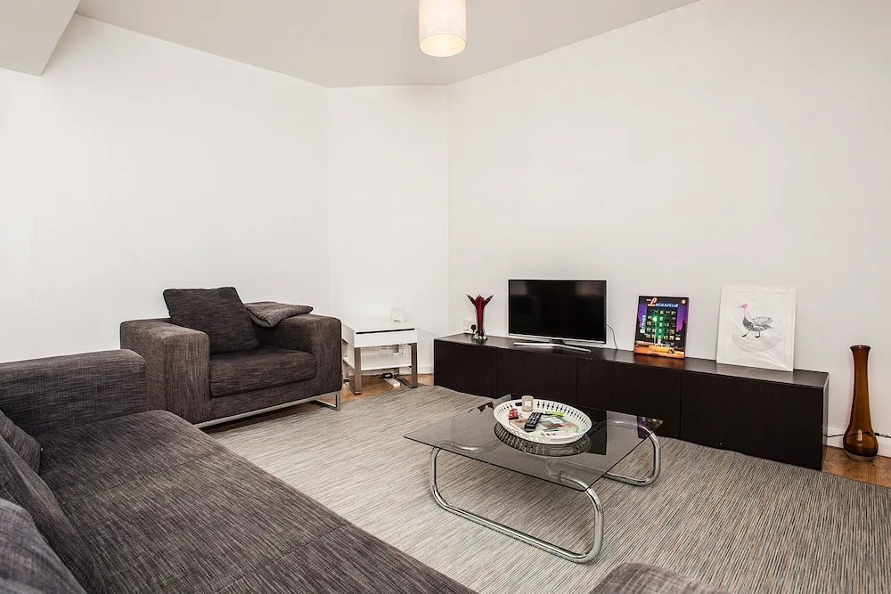Riverside Cutty Sark 2 Bedroom Retreat