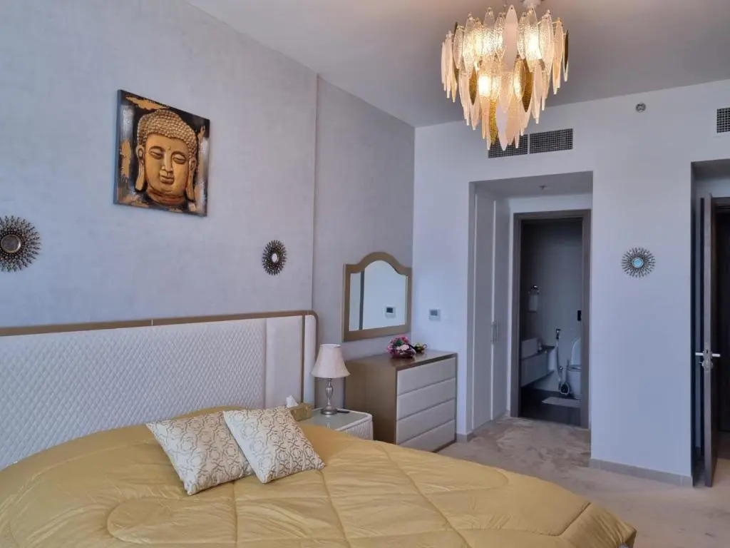 LUXURY 2 Bedroom Apartment in GATEWAY Residence