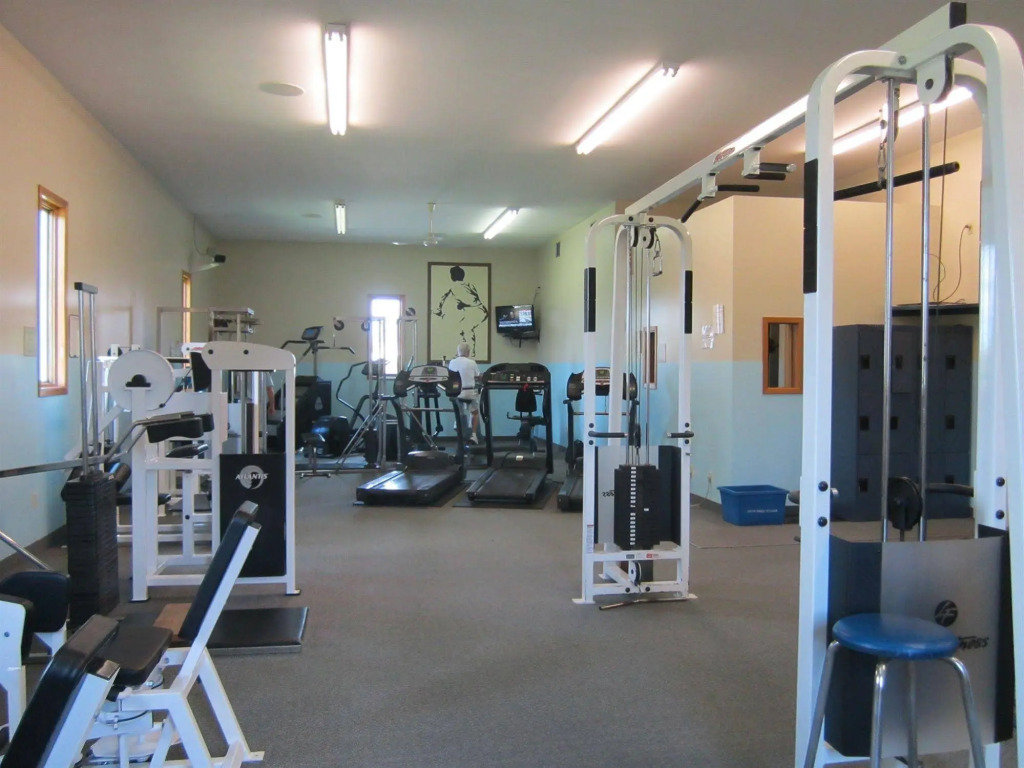 Red Pine Inn & Conference Centre