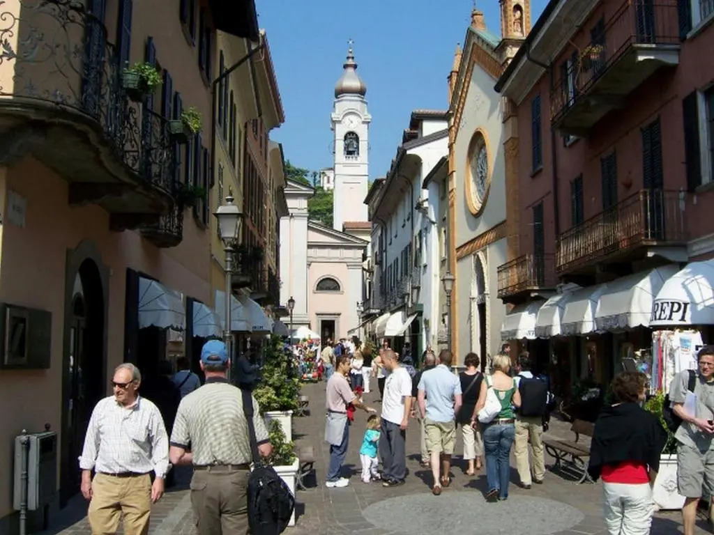 Villa Lakecomo - Ritrovo