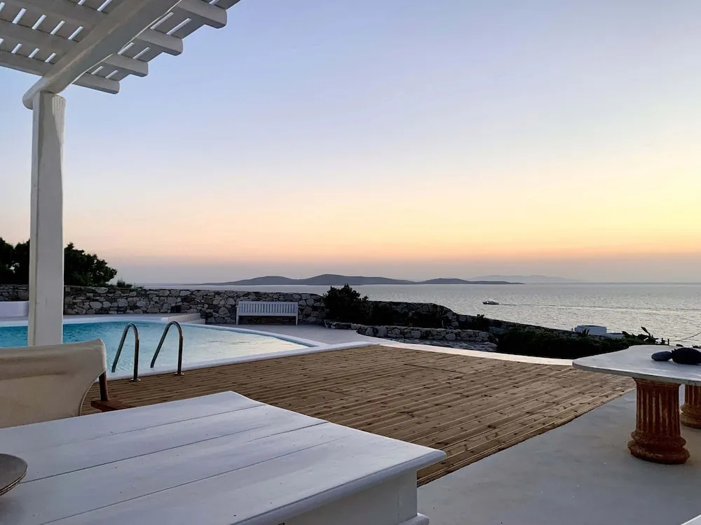 Villa Mykonis Prana by Lavillaebella