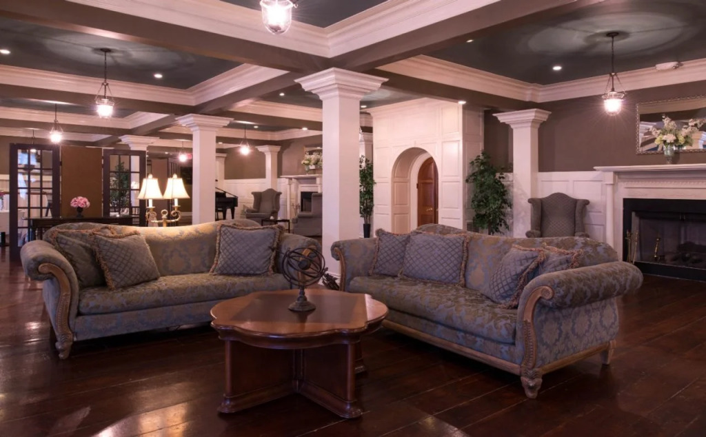 Niagara Crossing Hotel and Spa