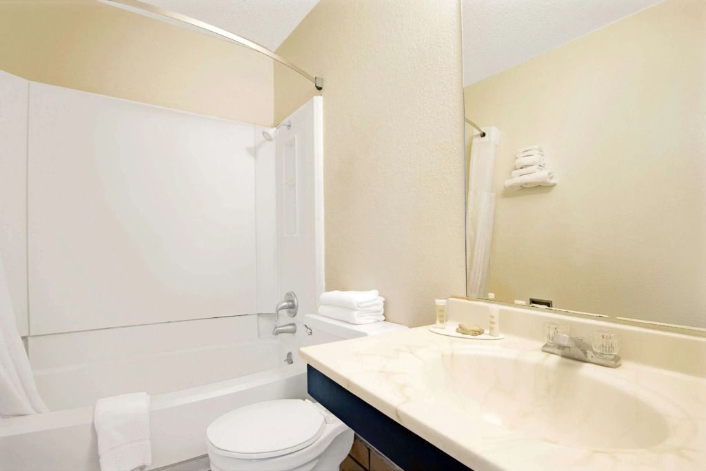 Super 8 by Wyndham Las Cruces University Area