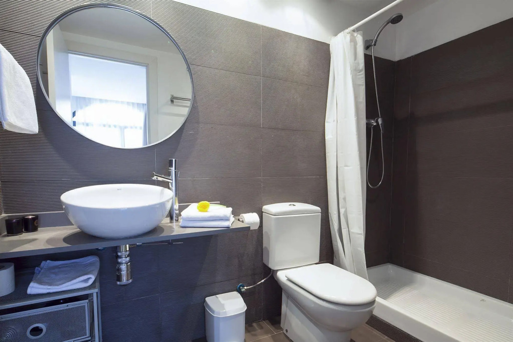 Inside Barcelona Apartments Sants