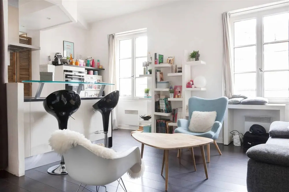 Modern Studio Bastille Smartrenting