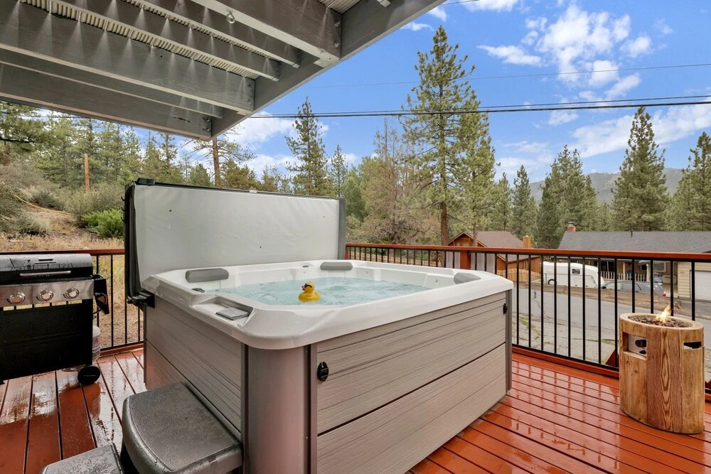 2135-ursa Minor 2 Bedroom Home by RedAwning
