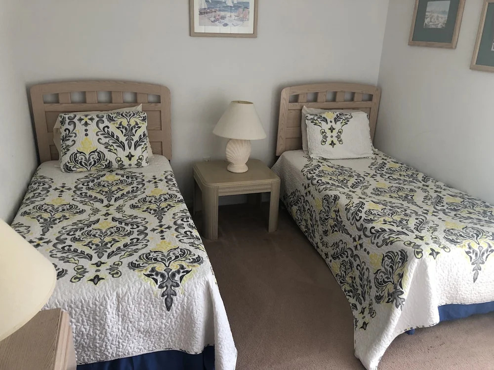 Cozy 3 Bed Home with Private Pool in Disney Area WN250GL