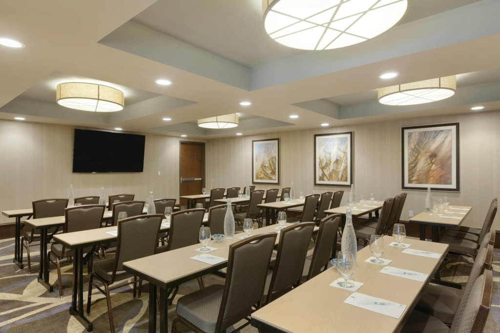Embassy Suites Saratoga Springs