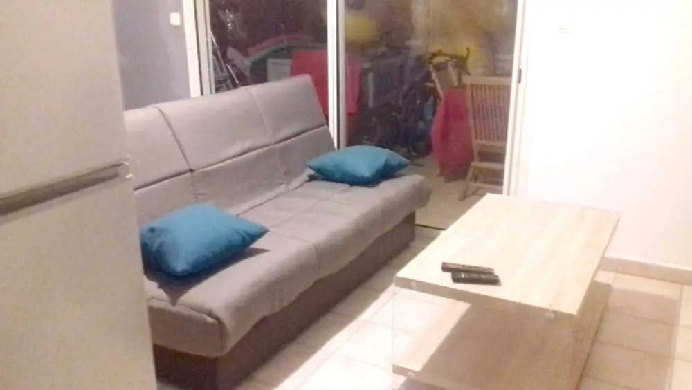 Apartment With one Bedroom in Saint Denis, With Shared Pool, Enclosed Garden and Wifi