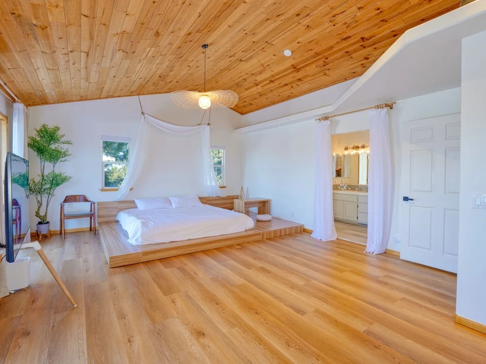 2196-sunburst Lakeview Chalet 4 Bedroom Home by Redawning