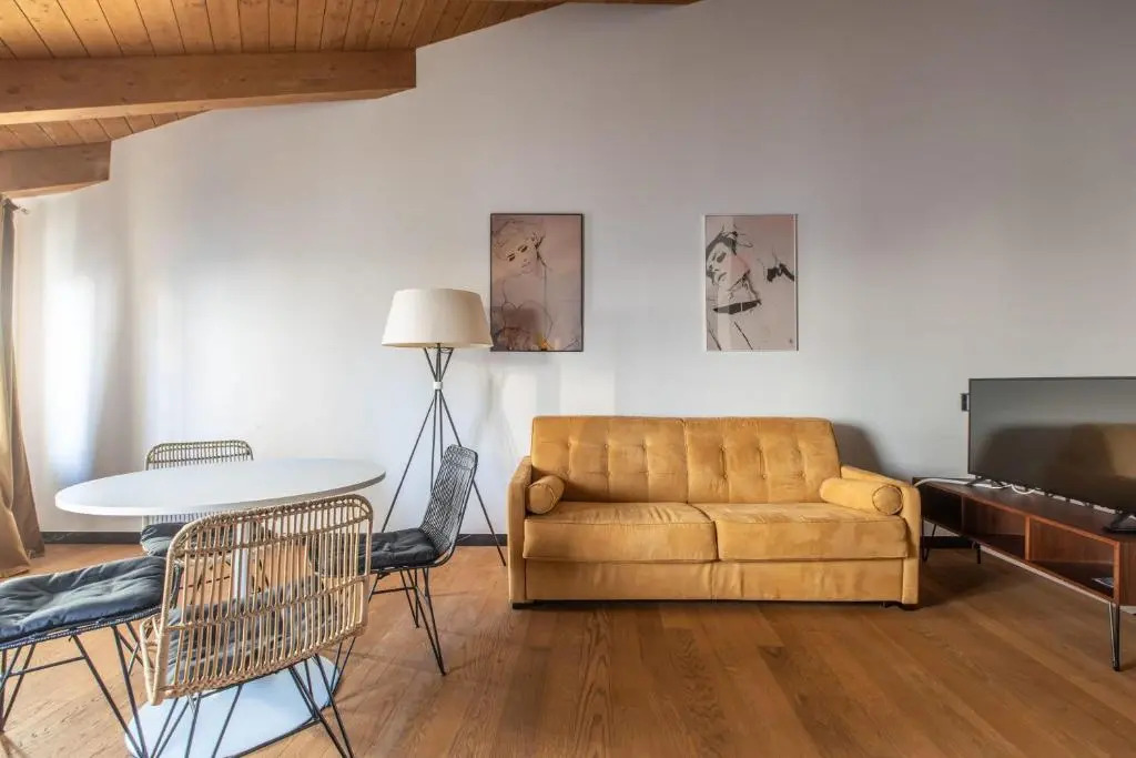 Penthouse 1BR - Cannes Center - Marche Forville - 5 min Palais, Croisette & Plages