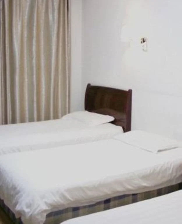 Wei Qian Shan Jiu Zhou Fast Inn