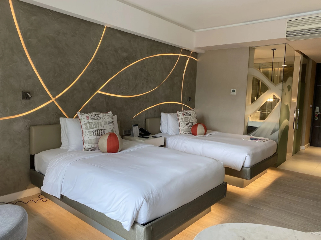 The Lind Boracay