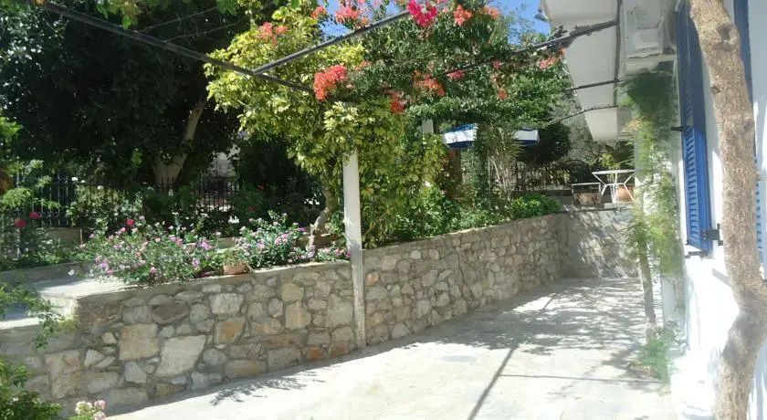 Villa Popi
