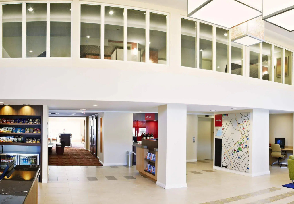 TownePlace Suites by Marriott Mississauga-Airport Corporate Centre