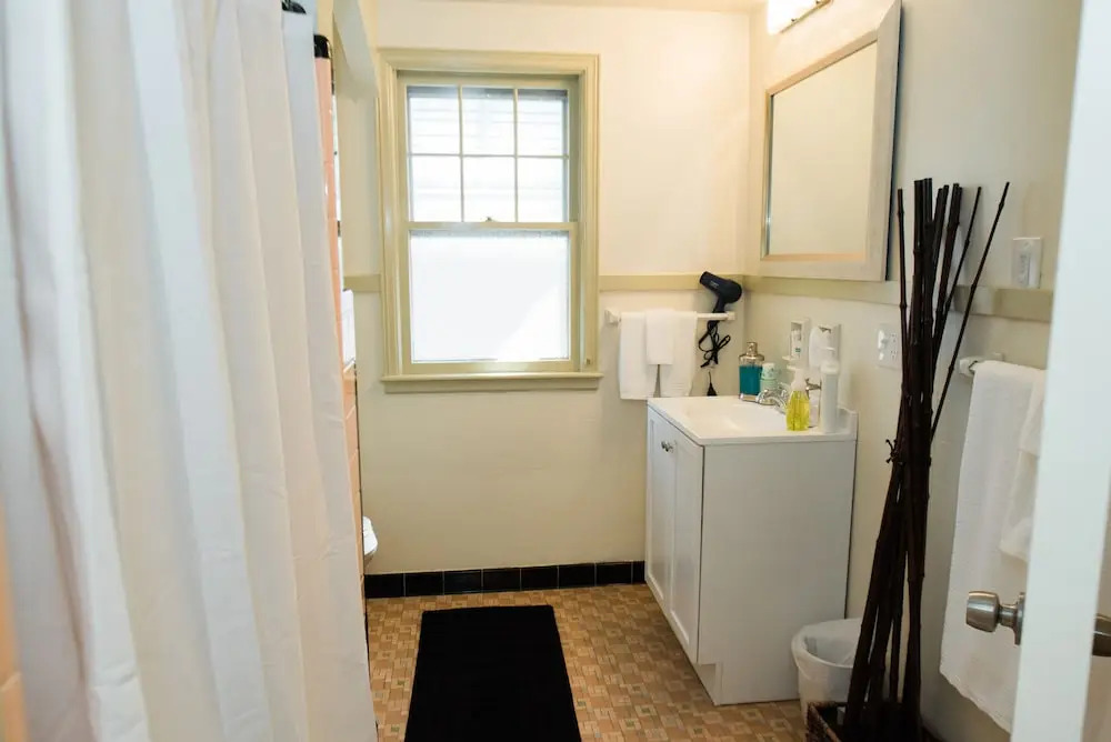 The Little Italy of Niagara Falls Bed & Breakfast