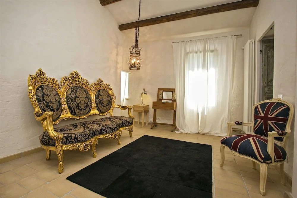 Casa Angela 6, Emma Villas