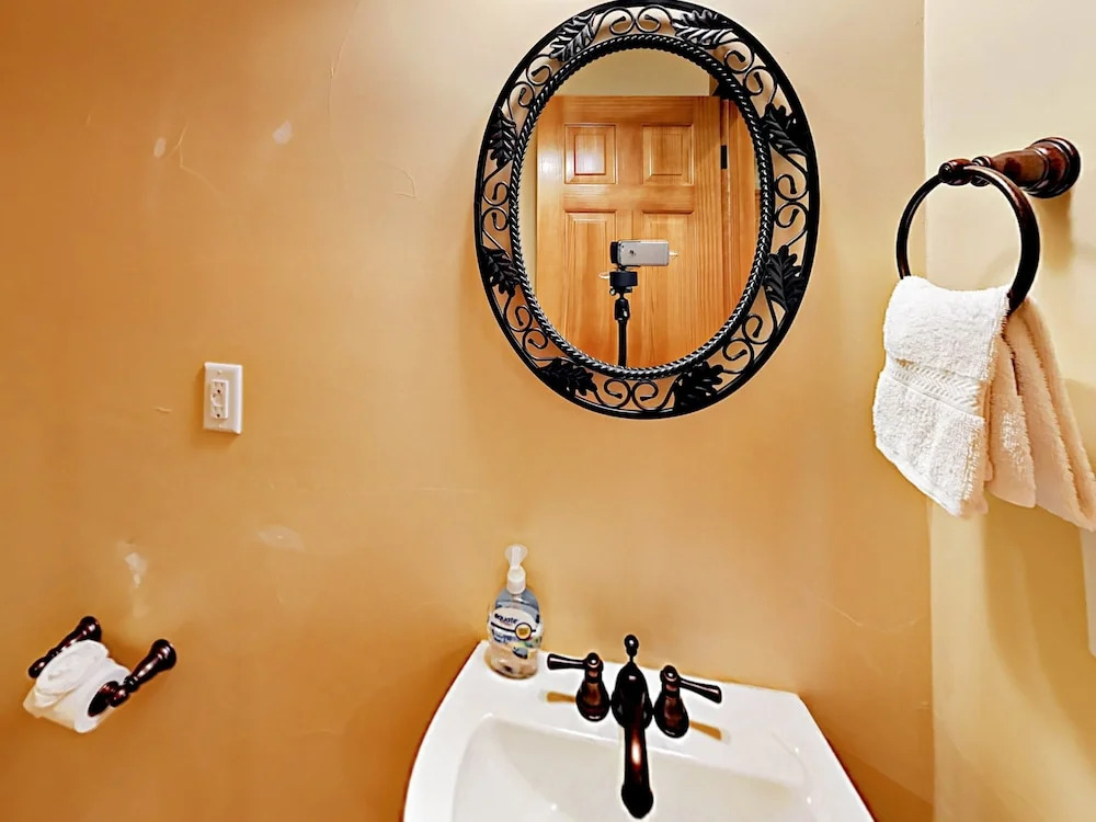 10332 Kimque Ct Cottage