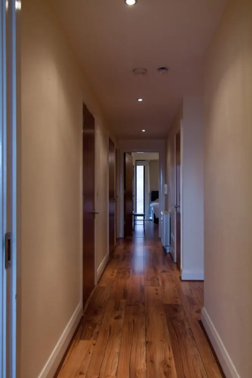 Ivy/Albion Apartments
