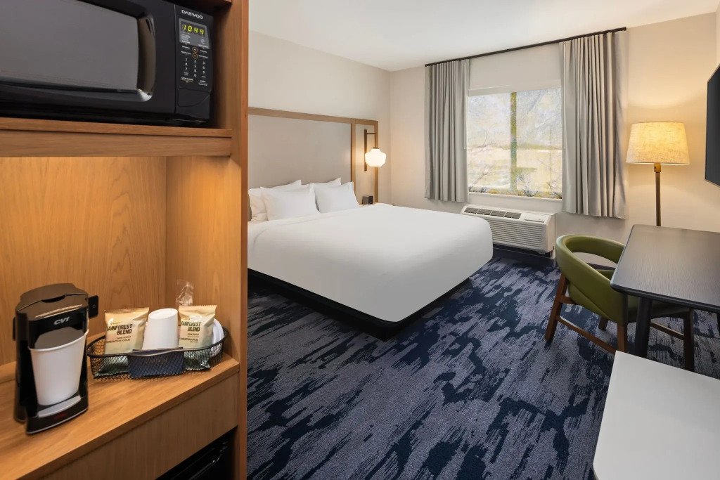 Fairfield Inn & Suites By Marriott Alexandria