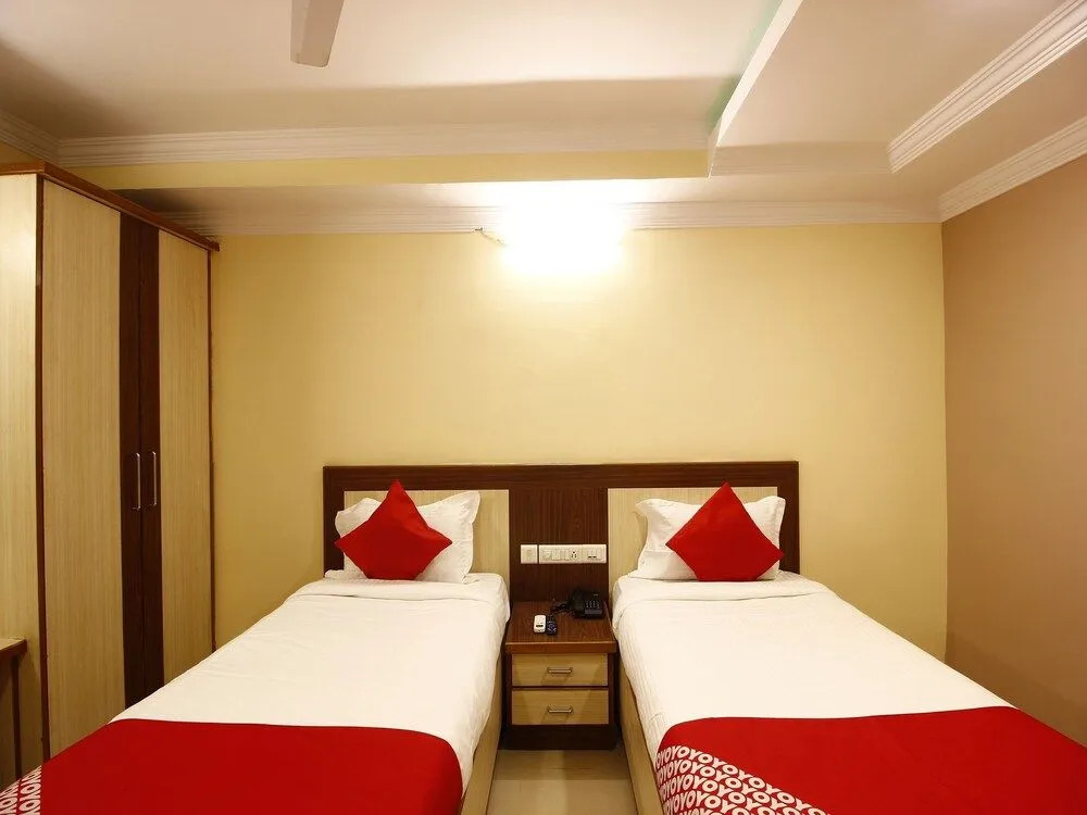 OYO Flagship 27863 Sri Sai Regency