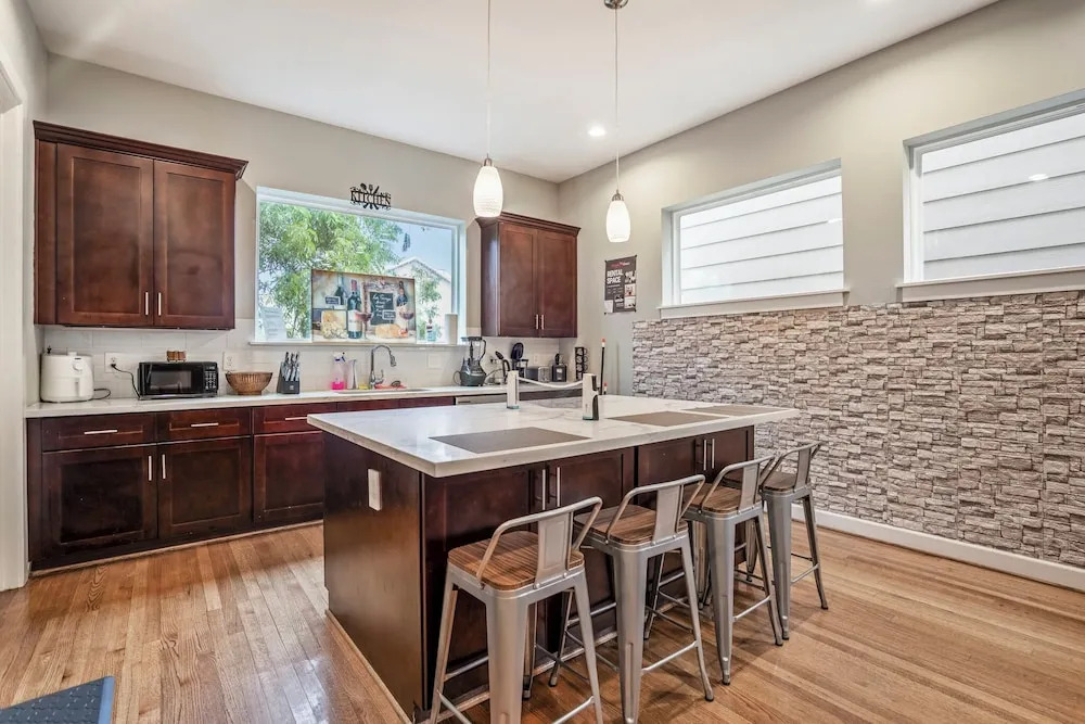 The Vibe 3bd X 4b I Downtown l Med Center I NRG Stad l Free Parking
