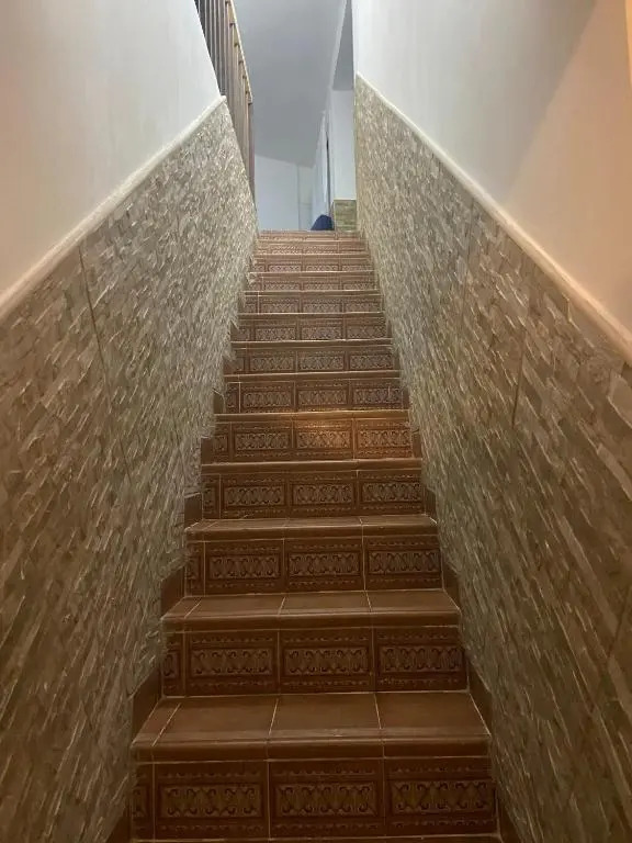 casa de pueblo con chimenea