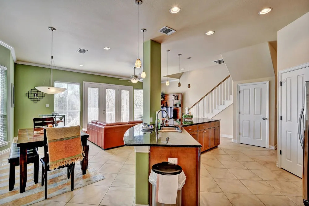 1943 Glencove Dr Home 4 Bedrooms 3 Bathrooms Home