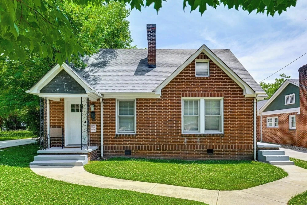 1 Mi to Uptown Hot Spots! Modern Charlotte Duplex
