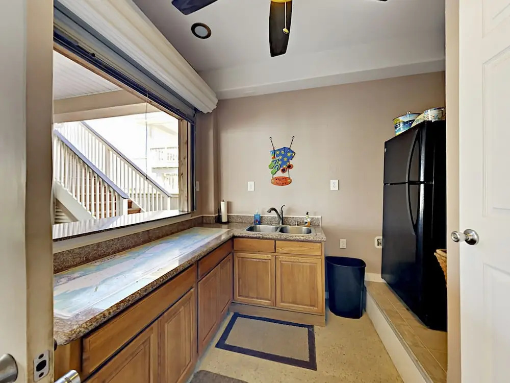 16634 Jamaica Cove Rd Home 3 Bedrooms 3.5 Bathrooms Home