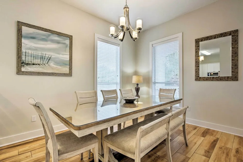 Spacious Miramar Beach Cottage w/ Beach Access!