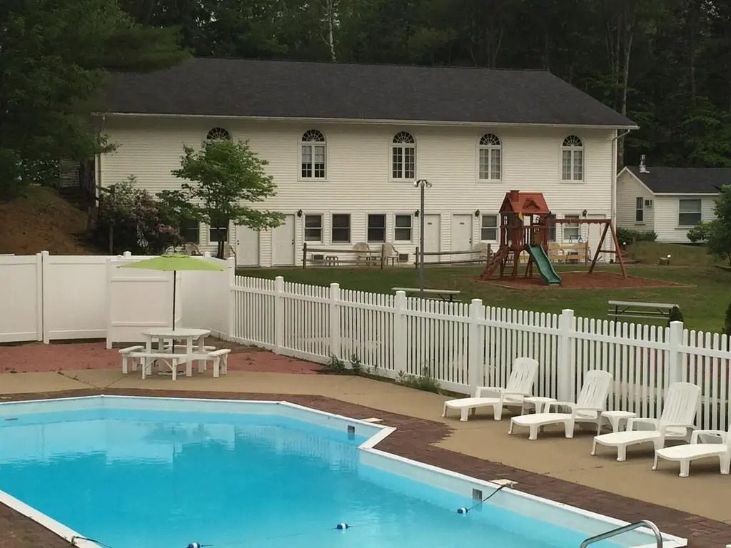 Merrill Farm Inn