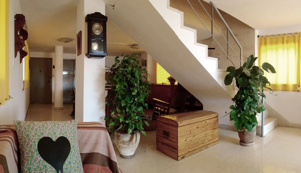 EL81 Guesthouse