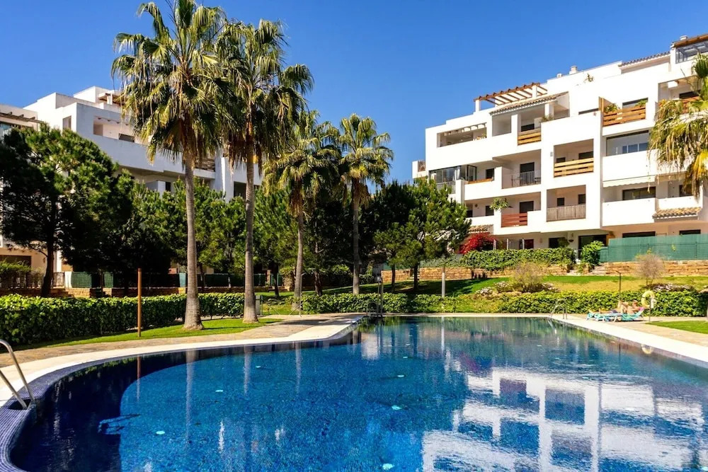 Lovely Apartment in Alamar Near the Beach Ref 108
