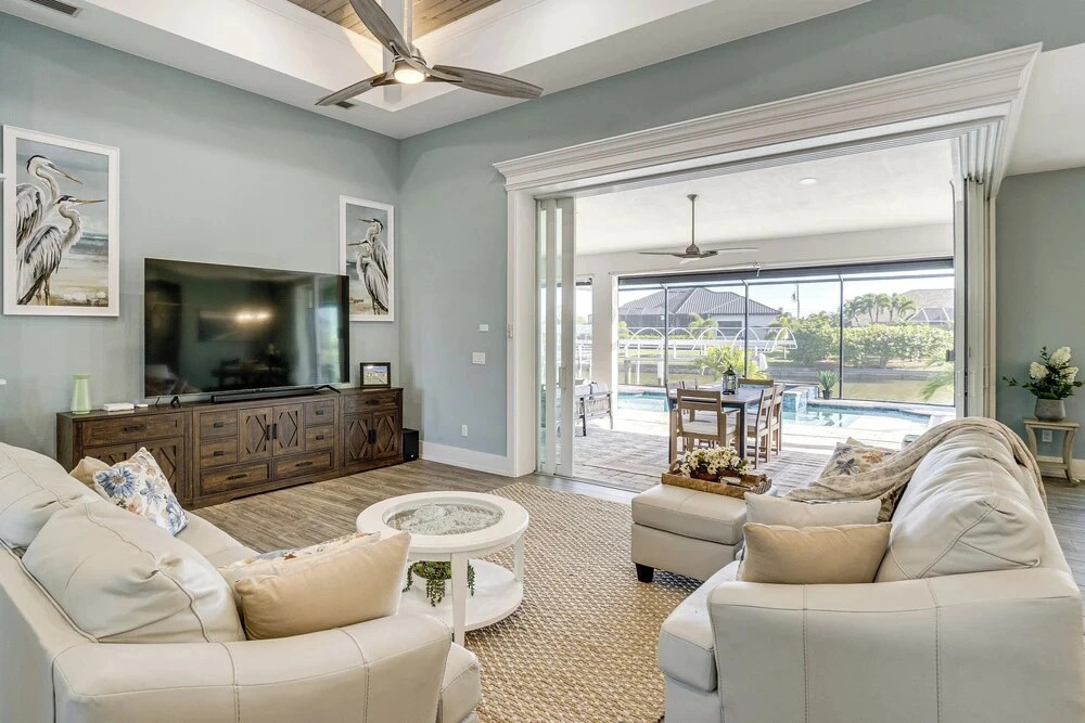 Luxury Waterfront Escape w/ Pool in Port Charlotte