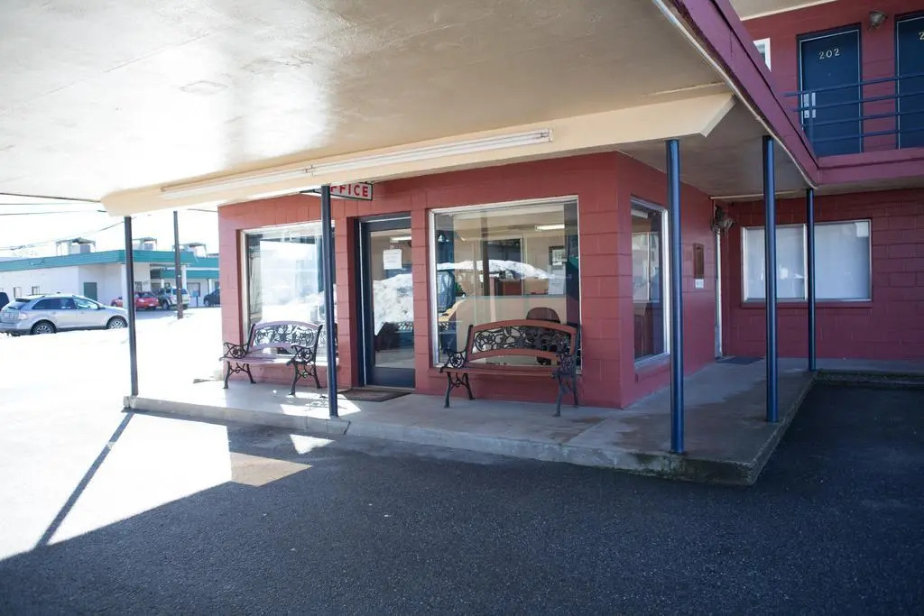 Revelstoke Lodge