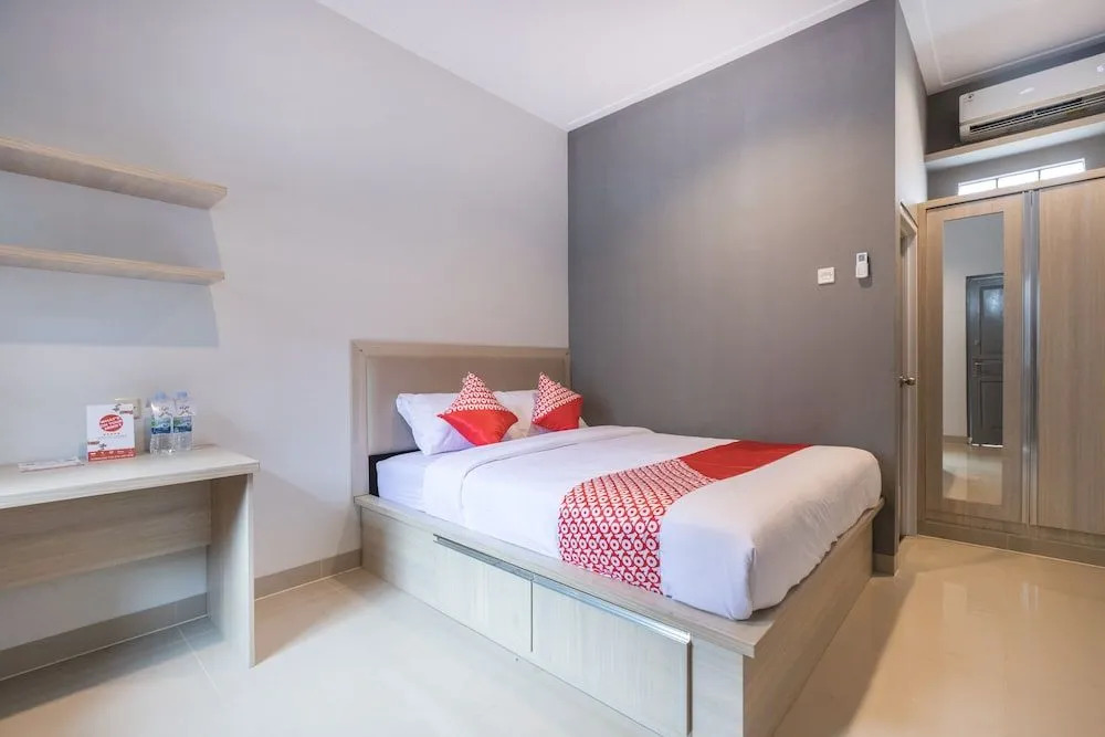 OYO 1310 Urban Residence