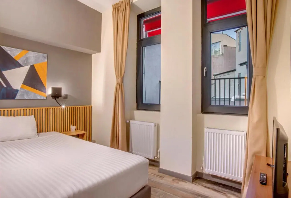 Gatsby Hostel