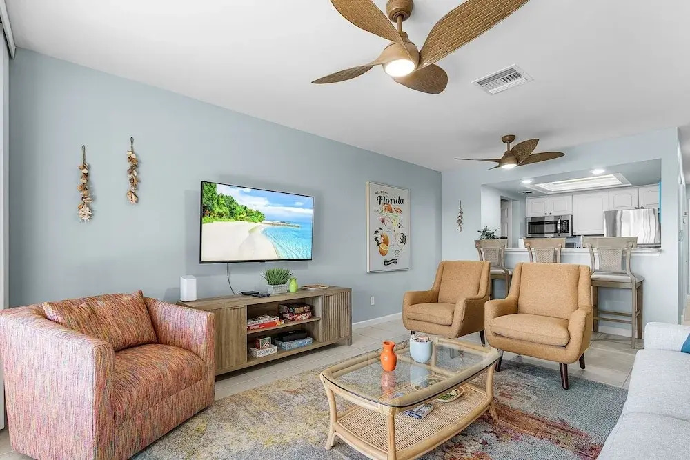Estero Island Yacht & Racquet Club 224 1 Bedroom Condo
