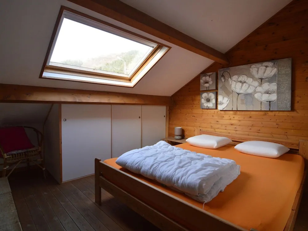 Luxurious Holiday Home in Coo with Garden