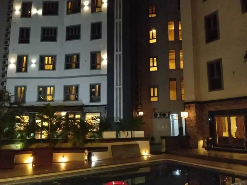 Mulligan Hotel