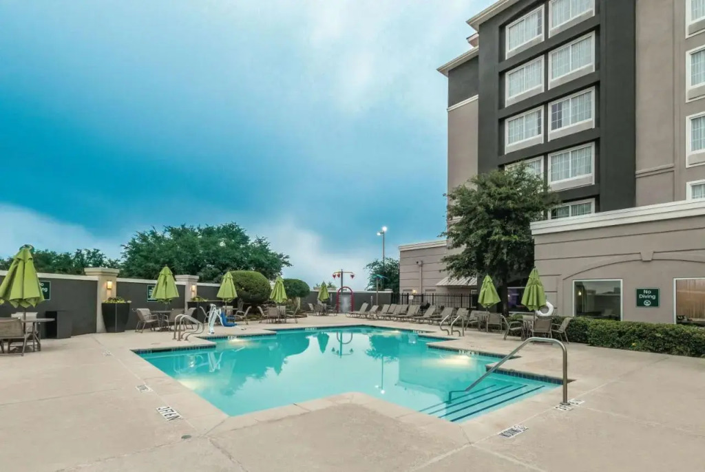 LaQuinta Dalla North / Arlington