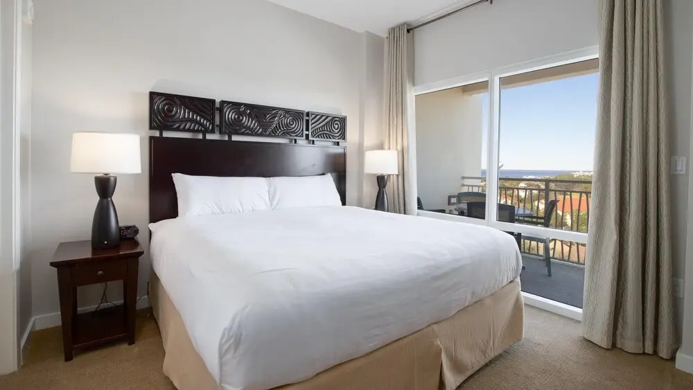 Luau I 7009/7011 - flr10 - 2BR 2.5BA - (8)