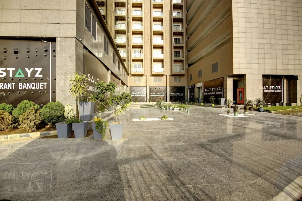 Saltstayz Premier Executive Serviced Apartment - Golf Course Extension Road
